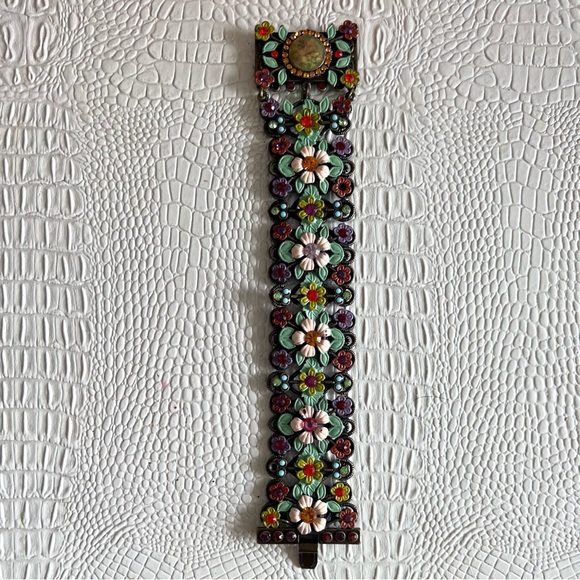 Vintage MX by Michael Morrison Enamel & Crystal Scrolled cherub Bracelet - Picture 7 of 9